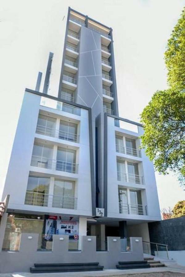 Hermoso Y Unico Apartamento Moderno, En Pleno Centro De Santa Cruz, Con Netflix Wi-Fi De 60 Mb, Estacionamiento Gratis Y Ac En Todos Los Ambientes Santa Cruz de La Sierra Dış mekan fotoğraf