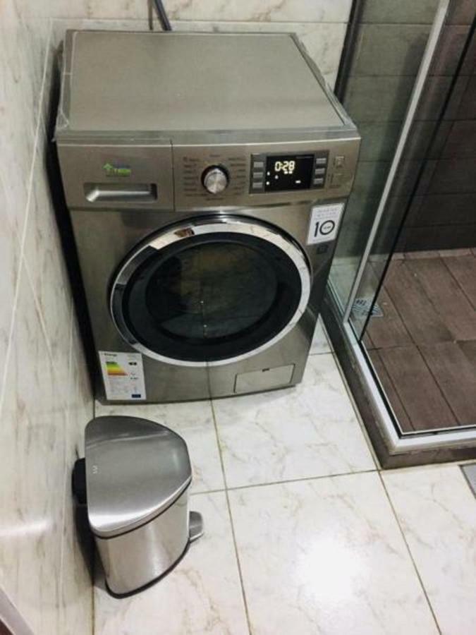 Hermoso Y Unico Apartamento Moderno, En Pleno Centro De Santa Cruz, Con Netflix Wi-Fi De 60 Mb, Estacionamiento Gratis Y Ac En Todos Los Ambientes Santa Cruz de La Sierra Dış mekan fotoğraf