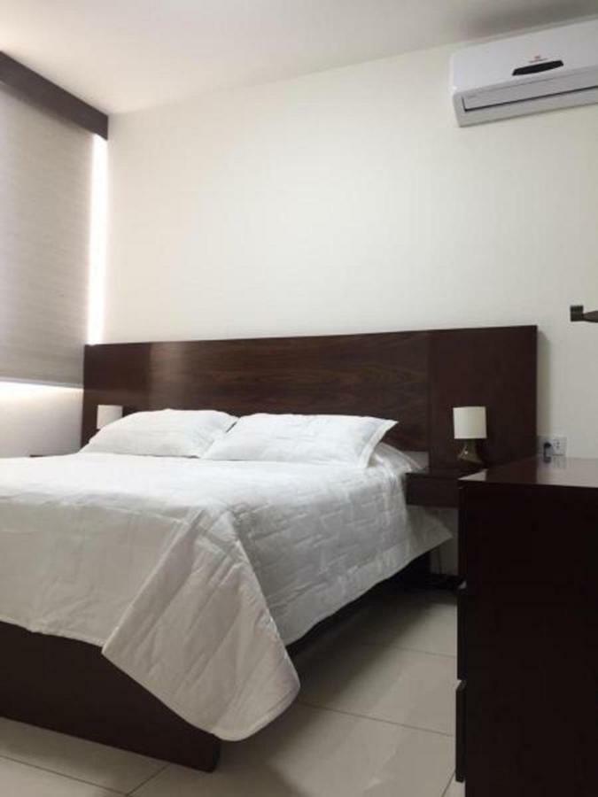 Hermoso Y Unico Apartamento Moderno, En Pleno Centro De Santa Cruz, Con Netflix Wi-Fi De 60 Mb, Estacionamiento Gratis Y Ac En Todos Los Ambientes Santa Cruz de La Sierra Dış mekan fotoğraf